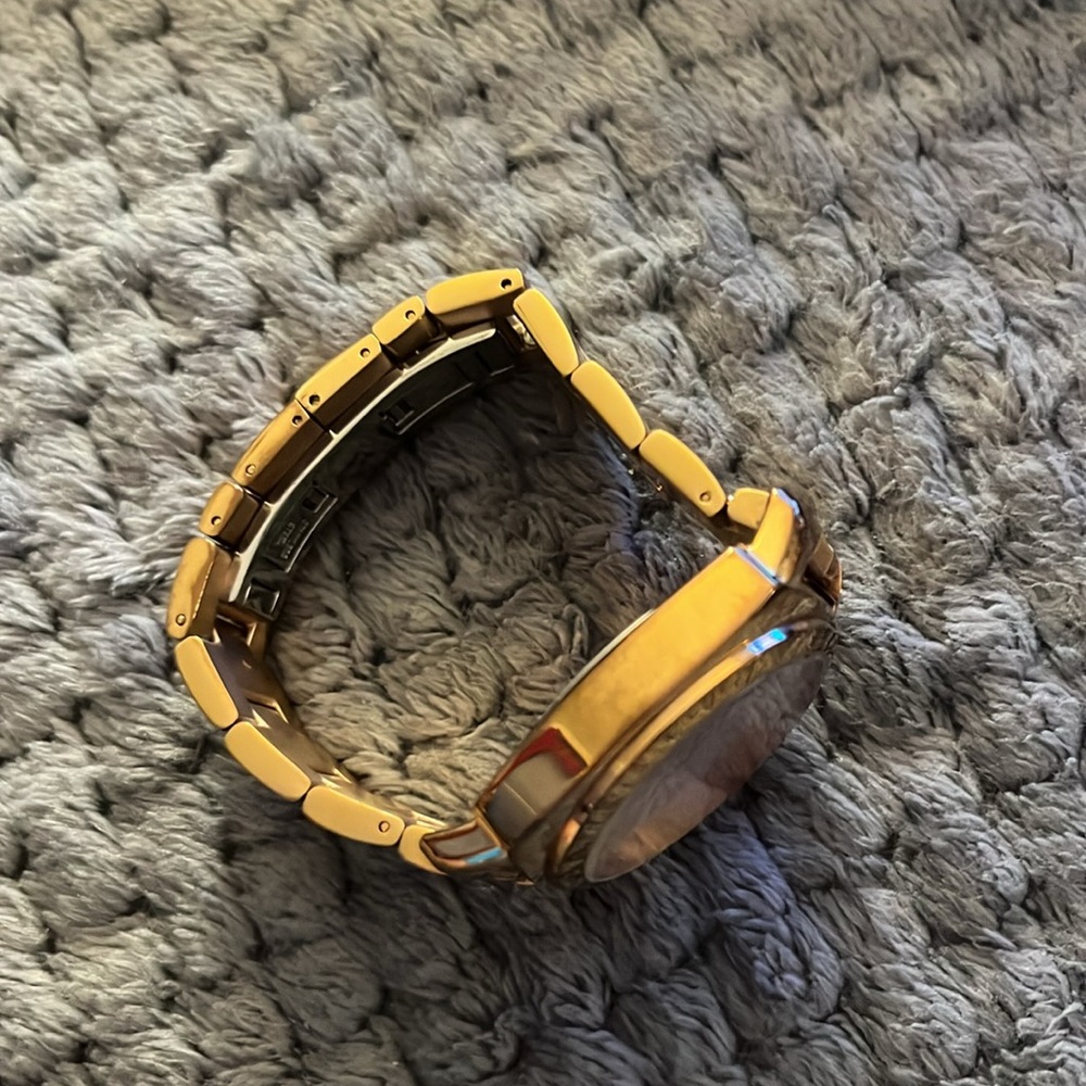 Watch - Picture 5 of 5